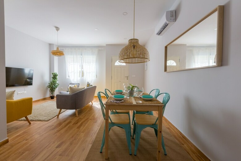 Apartamentos Renthas Huelin Beach