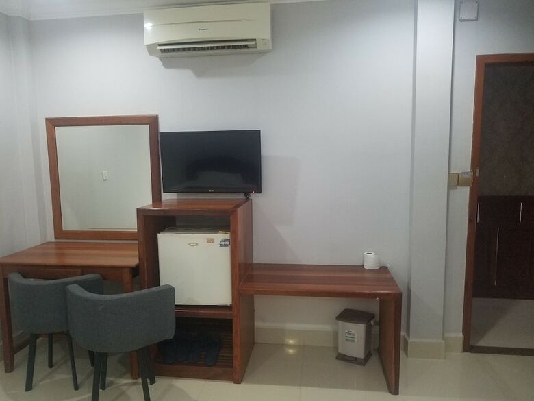 Wei Si Deng Hotel And Restaurant