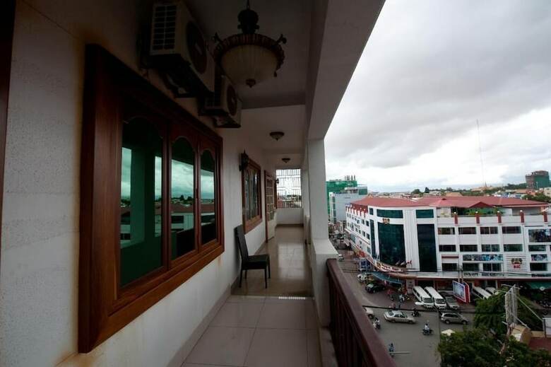 Wei Si Deng Hotel And Restaurant