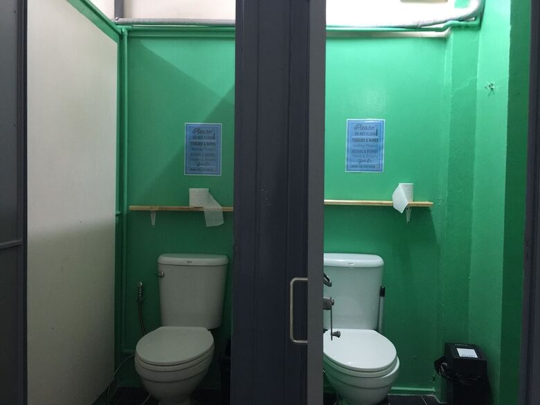 Hostal Must Be The Place