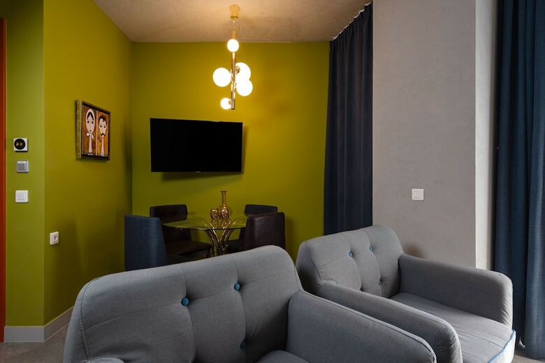 Apartamentos Downtown Athens Lofts