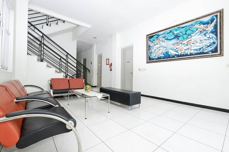 Hotel Oyo 1451 Arya Graha