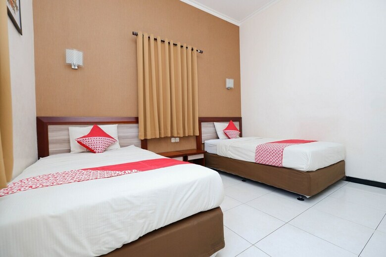 Hotel Oyo 1451 Arya Graha