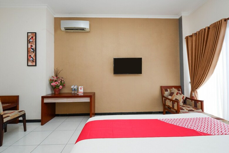 Hotel Oyo 1451 Arya Graha