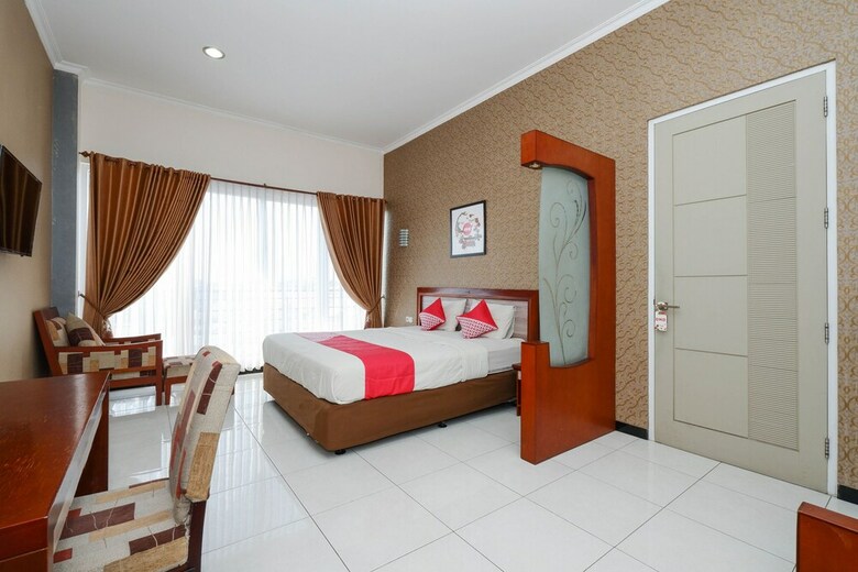 Hotel Oyo 1451 Arya Graha