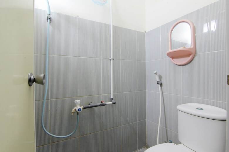 Hotel Tiga Dua Homestay