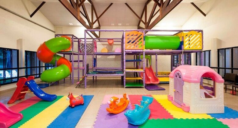 Flamboyant Hotel & Convention