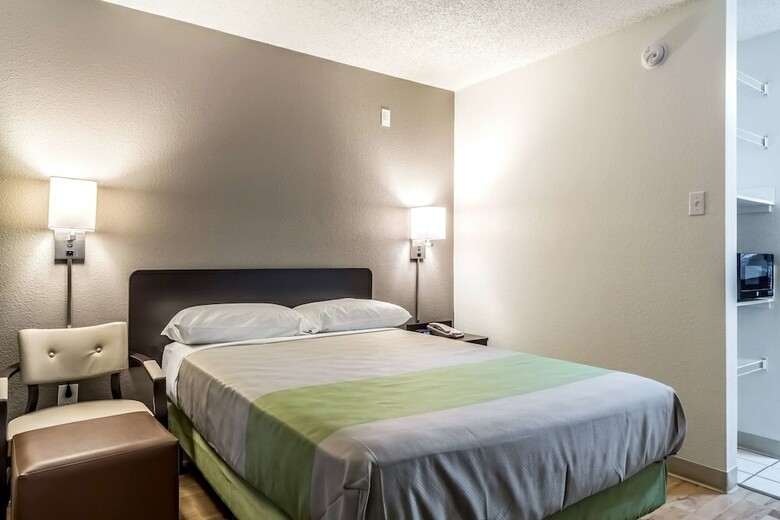 Motel Studio 6 Dallas, Tx - Northwest