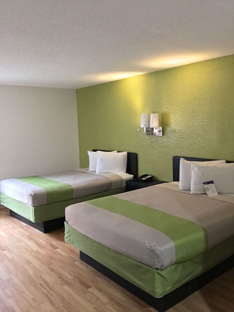 Motel 6 Augusta, Ks