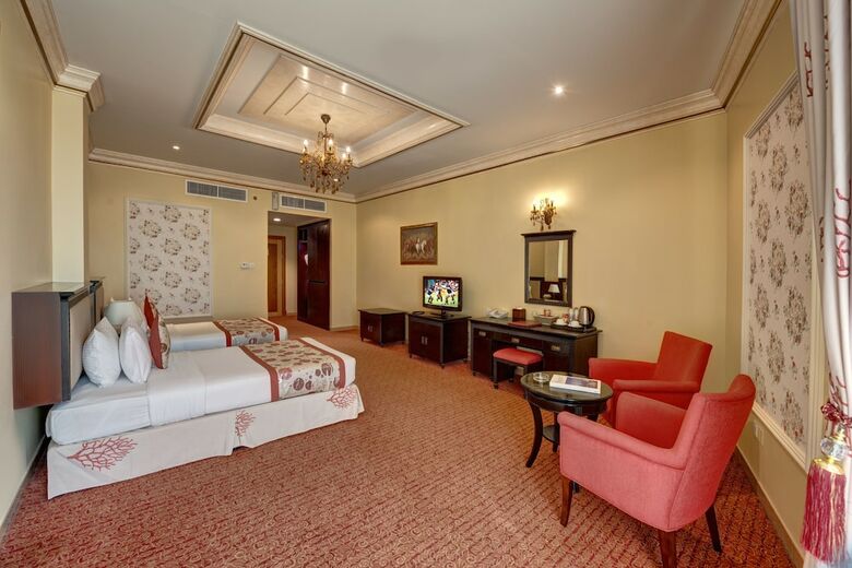 Hotel Sahara Beach Resort & Spa