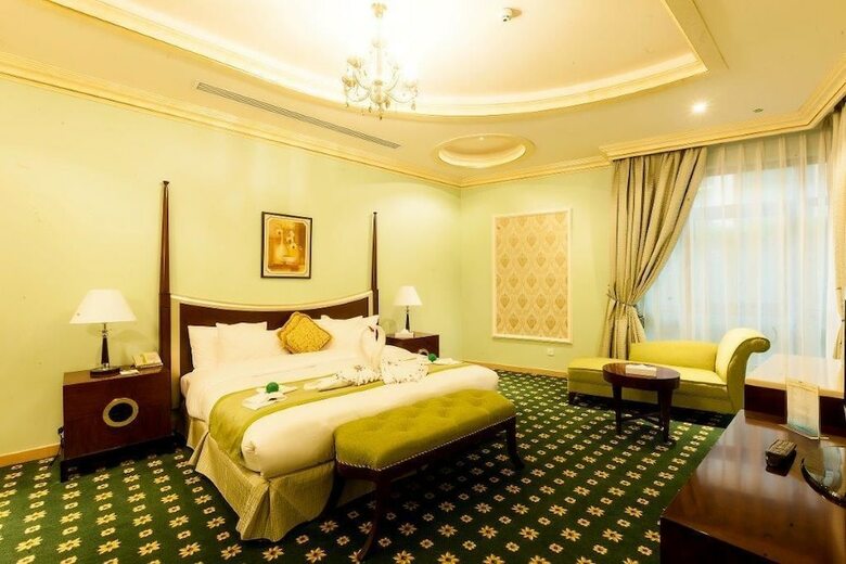 Hotel Sahara Beach Resort & Spa