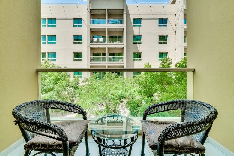 Short Booking - 1 Bdr Apartment Greens