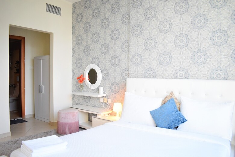 2 Bedrooms Apartment In Marina Diamond 4