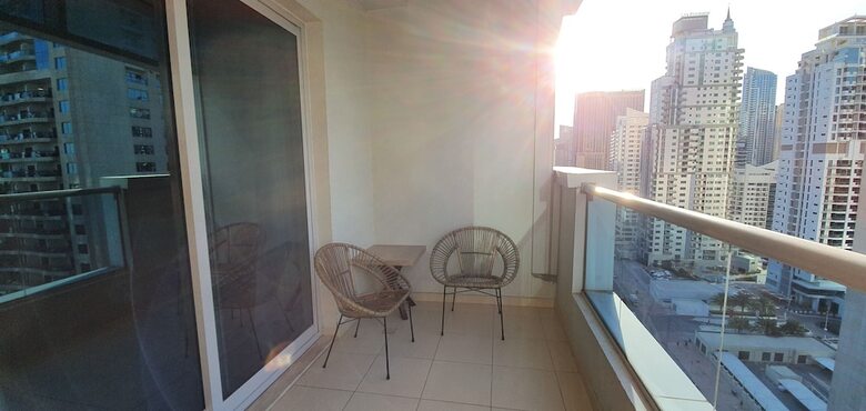 2 Bedrooms Apartment In Marina Diamond 4