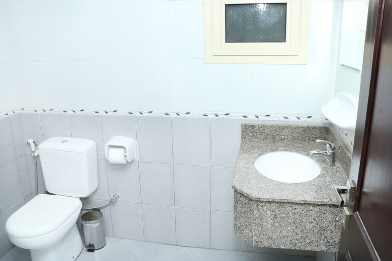 Oyo 150 Al Usra Furnished Apartments