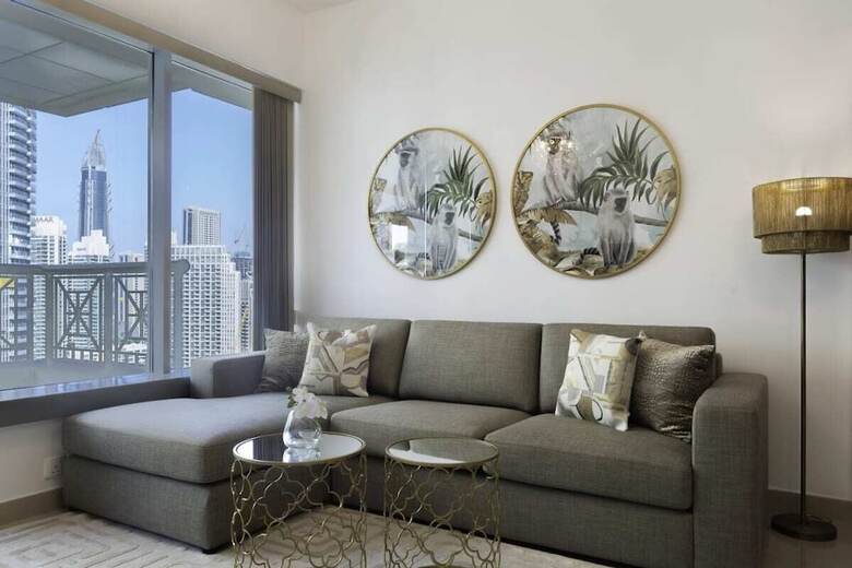 Incredible Apartment With Balcony - Fits 4