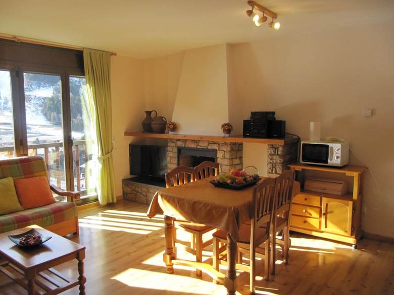 Apartamentos Vitivola J�lia 4-6
