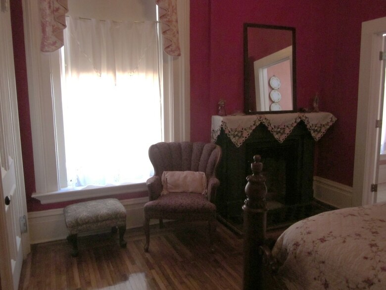 Bed & Breakfast Baer House Inn