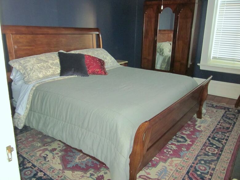 Bed & Breakfast Baer House Inn