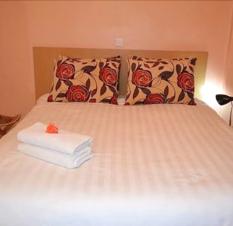 Hotel Mpeta House