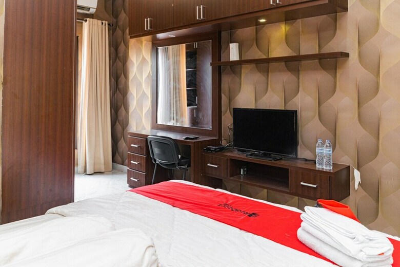 Hotel Reddoorz Syariah @ Ciampea Bogor