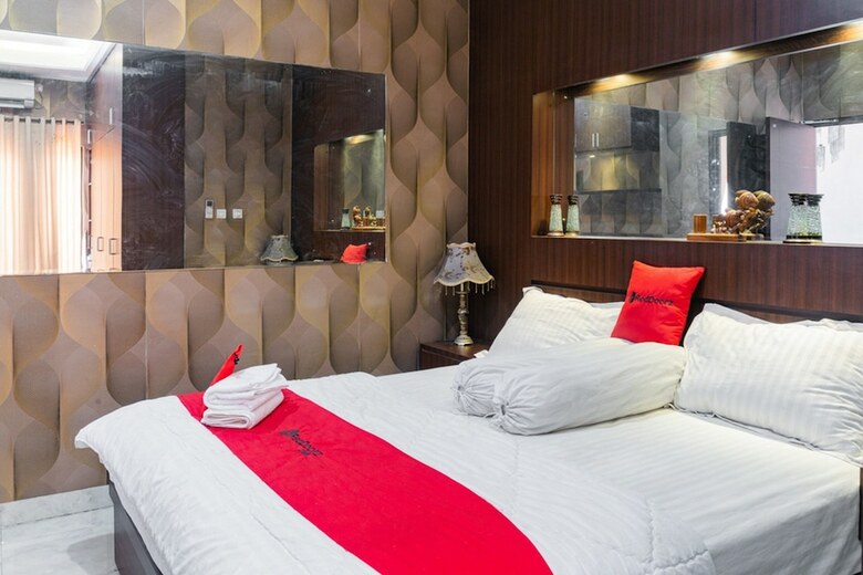 Hotel Reddoorz Syariah @ Ciampea Bogor