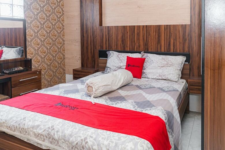 Hotel Reddoorz Syariah @ Ciampea Bogor