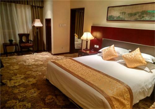 Zhongyi Pengao Hotel
