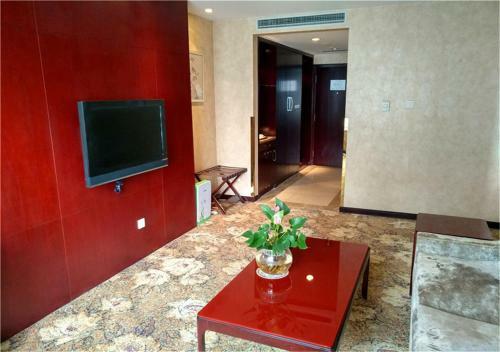 Zhongyi Pengao Hotel