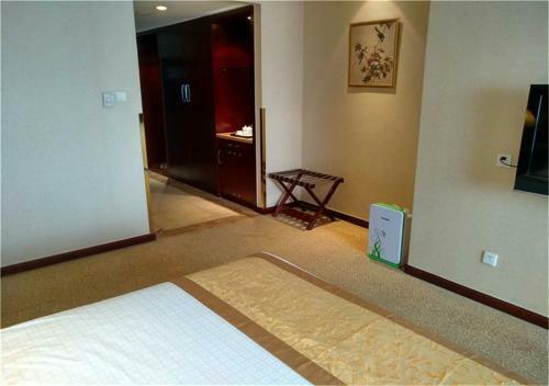 Zhongyi Pengao Hotel