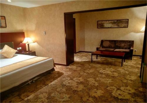 Zhongyi Pengao Hotel