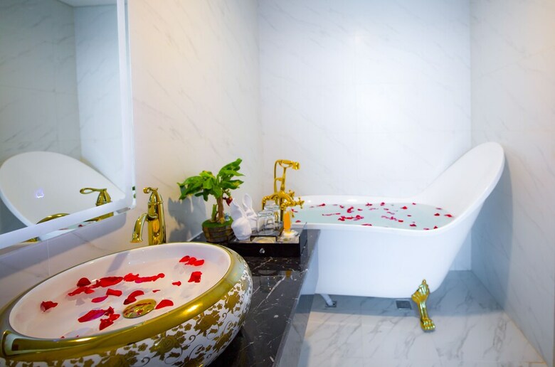 Le Hoang Beach Hotel