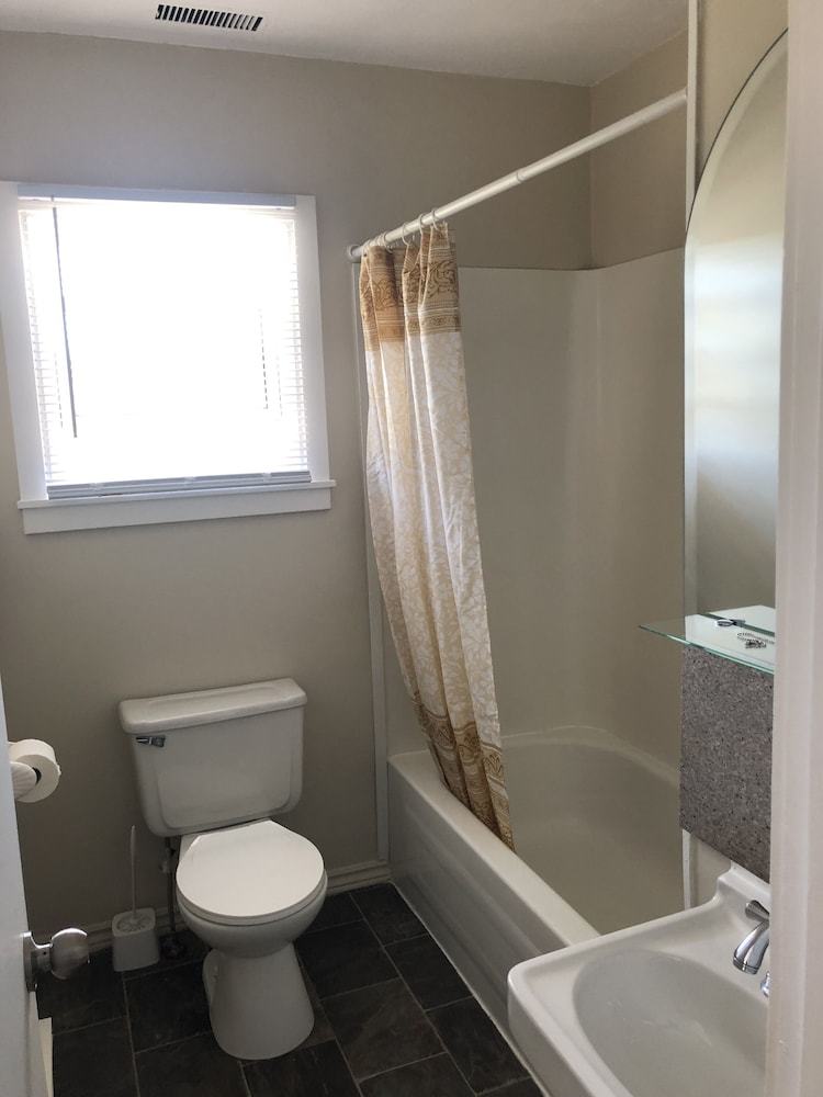 Restwell Motel Moncton