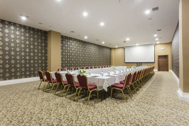 Grannos Thermal Hotel & Convention Center