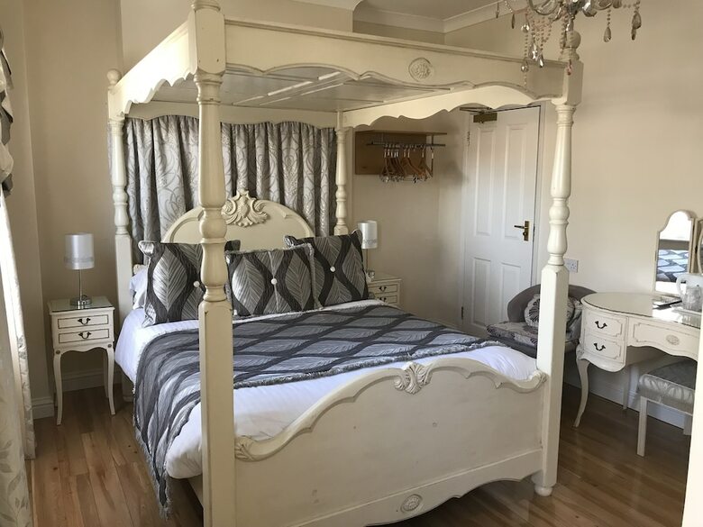 Bed & Breakfast Canterbury Lodge