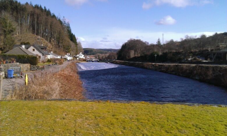 Crinan Canal Cottage