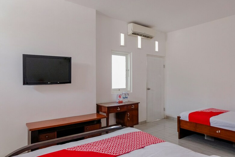 Hostal Oyo 1176 J3 Residence Syariah