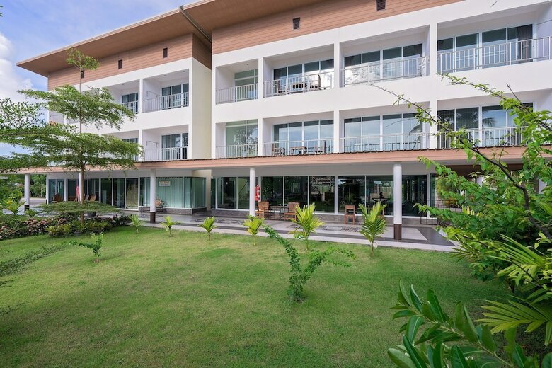 Lipa Bay Residence