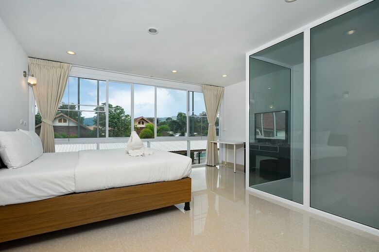 Lipa Bay Residence