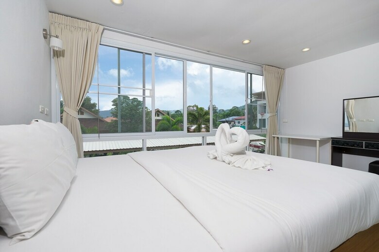 Lipa Bay Residence