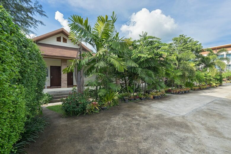 Lipa Bay Residence
