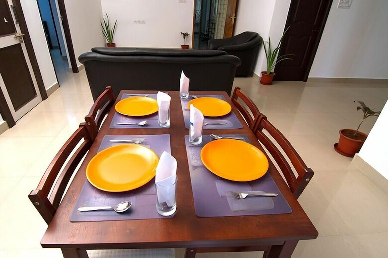 Apartamentos Phoenix Hospitality Services