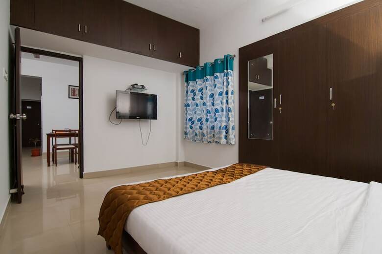 Apartamentos Phoenix Hospitality Services