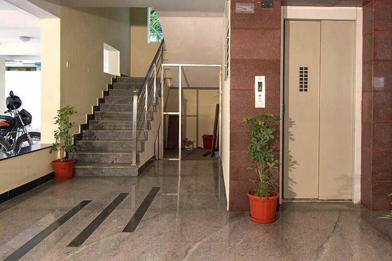 Apartamentos Phoenix Hospitality Services