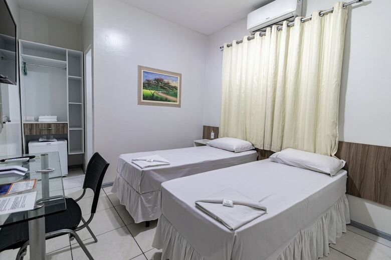 Hotel Aeroporto Montese Star
