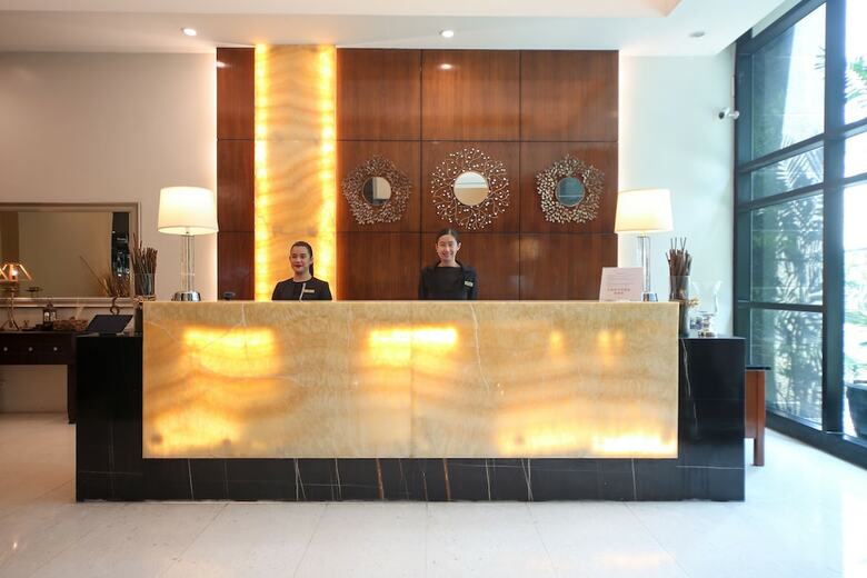 Hotel Infinity Tower Suites