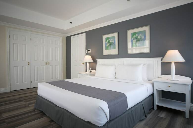 Hotel Infinity Tower Suites