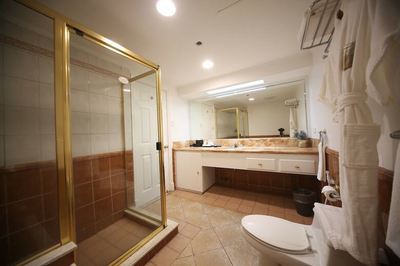 Hotel Infinity Tower Suites