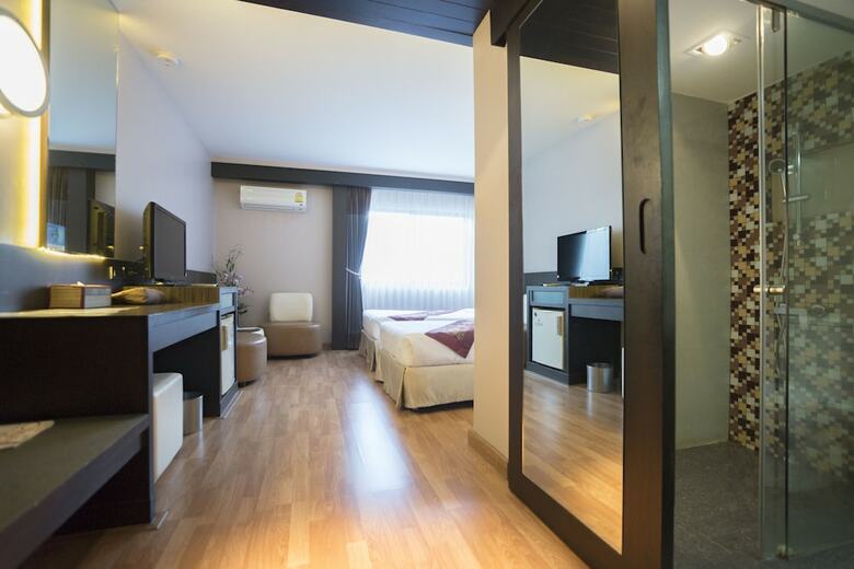 Kiss Gardenhome Chic Hotel