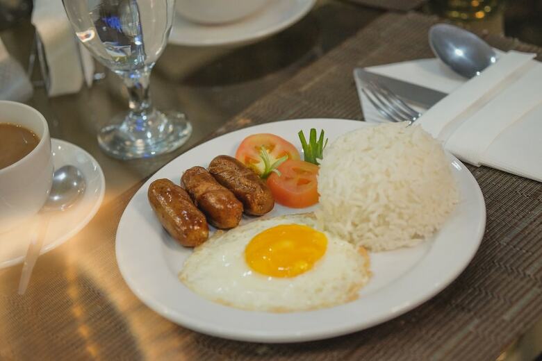 Crowne Garden Hotel